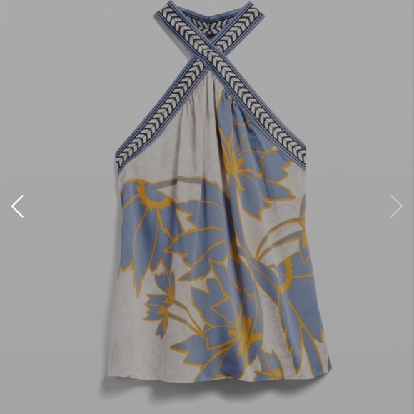 Sleeveless Cross Halter Top - Picture 6 of 7